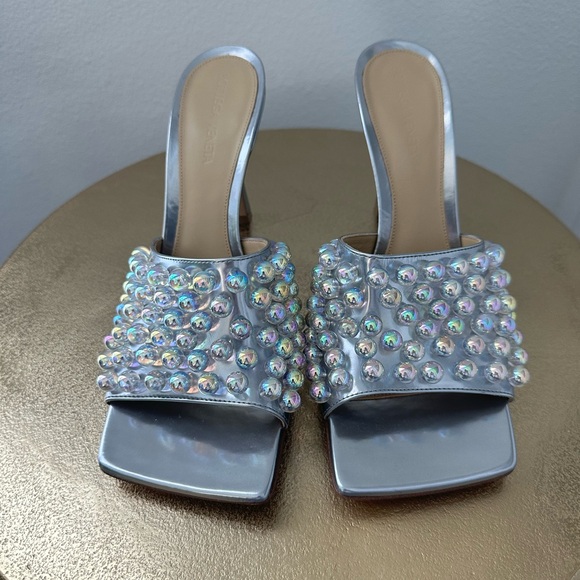 Bottega Veneta Shoes - BNIB Bottega Veneta pumps